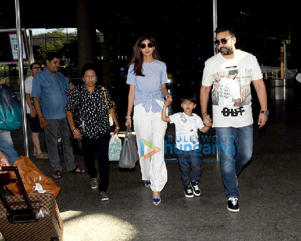 aamir khan and shilpa shetty snapped at the airport 4