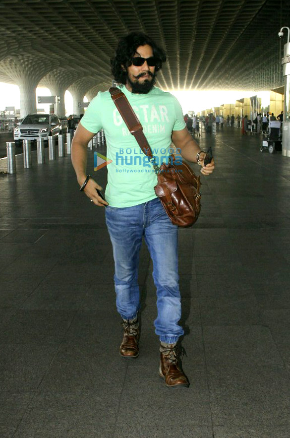 aishwarya anushka vaani snapped at the airport 9