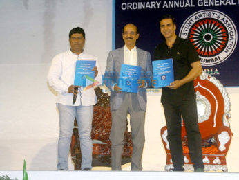 Akshay Kumar launches the insurance scheme for movie stunt men