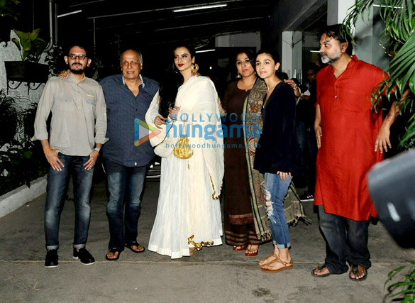 Alia Bhatt, Rekha and Vidya Balan grace the screening of ‘Begum Jaan’ Alia Bhatt, Rekha and Vidya Balan grace the screening of ‘Begum Jaan’