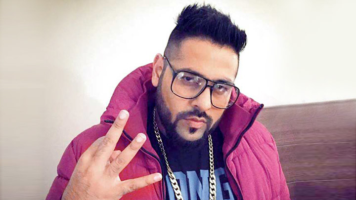 Badshah’s Difficulty Level To Reach At Sana-Adel’s Is Damn Too HIGH Badshah’s Difficulty Level To Reach At Sana-Adel’s Is Damn Too HIGH