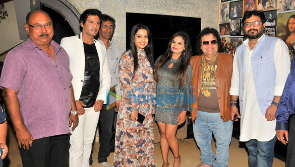bappi shaan and others at the song recording session of the film do pal pyar ke 2