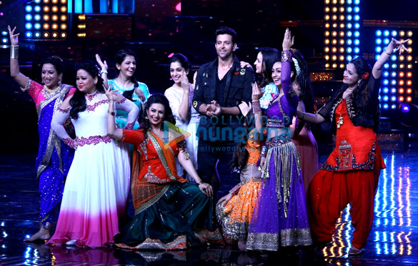 hrithik roshan on the sets of nach baliye 2