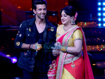 Hrithik Roshan on the sets of Nach Baliye with Sonakshi Sinha