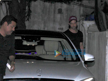 Hrithik Roshan snapped in Bandra