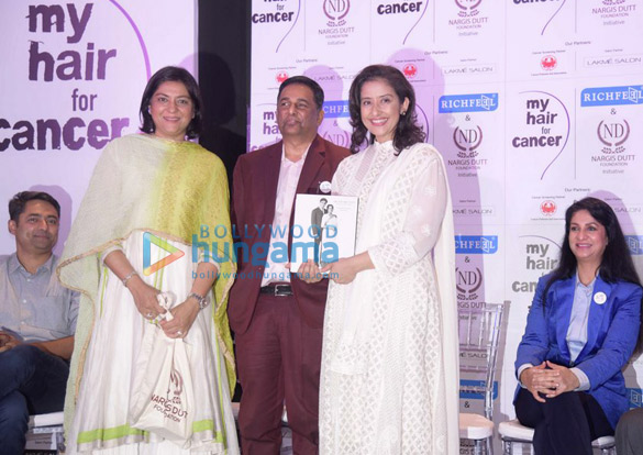 manisha koirala and priya dutt grace nargis dutt foundations event for a good cause 5