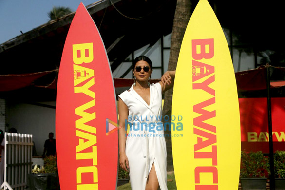 priyanka chopra promotes baywatch in mumbai 02