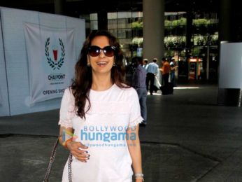 Ranveer Singh, Urvashi Rautela and others snapped at the airport