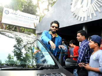 Ranveer Singh snapped post Filmfare shoot in Juhu