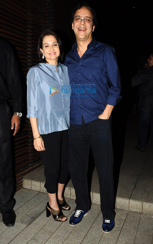 rekha kangna ranaut madhuri dixit sushmita sen and many more at priyanka chopras bash for movie ventilator national award win 20