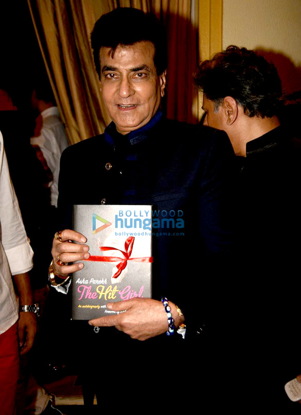 salman khan dharmendra jeetendra grace the launch of asha parekhs book the hit girl 3