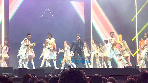 salman khan at the dabangg tour in auckland new zealand 2