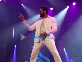 Salman Khan & team perform at Da-bangg Tour Concert in Melbourne