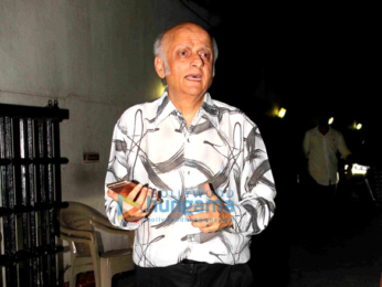 Sanjay Dutt, Mahesh Bhatt & Pooja Bhatt snapped post meeting at Vishesh Films' office