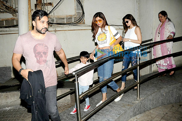 shilpa shetty and family snapped post a movie screening at pvr juhu 2