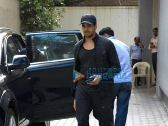 Sidharth Malhotra and Alia Bhatt snapped post meeting at Vishesh films' office