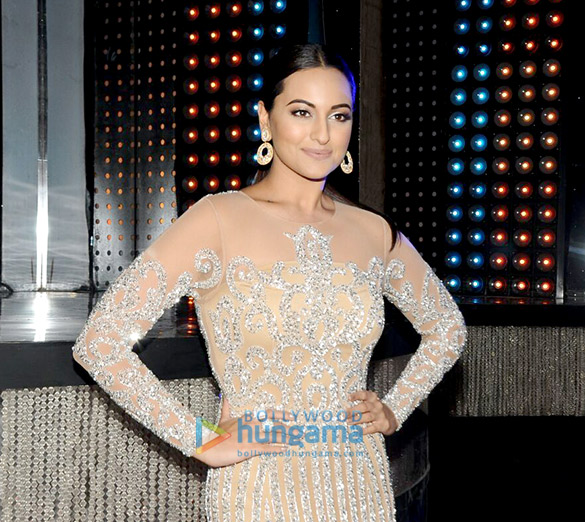 sonakshi snapped at the promotion of nach baliye 8 4