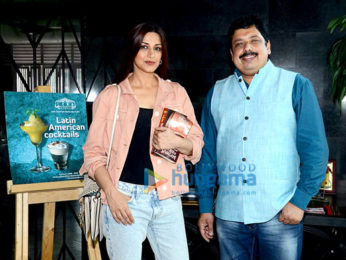 Sonali Bendre snapped post lunch with author Anand NeelaKantan