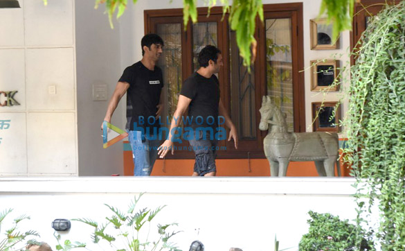 sushant singh drives kriti around bandra 3