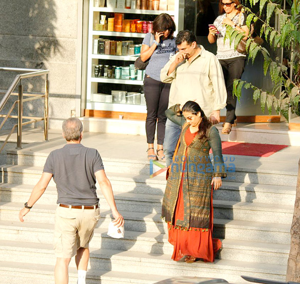 vidya balan and sidharth malhotra snapped post salon session in bandra 2