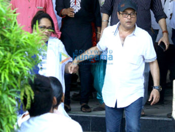 Aamir Khan, Kiran Rao, Kajol and others attend Reema Lagoo's funeral