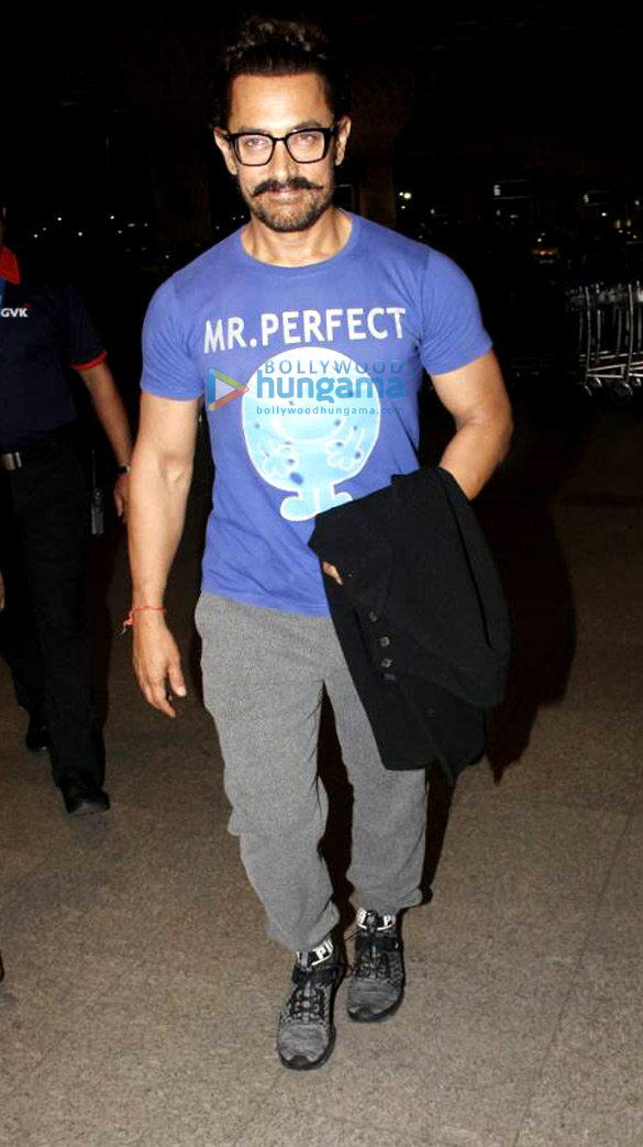 Aamir Khan, Shahid Kapoor, Shraddha Kapoor and Fatima Sana Shaikh snapped at the airport Aamir Khan, Shahid Kapoor, Shraddha Kapoor and Fatima Sana Shaikh snapped at the airport