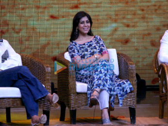 Aamir Khan and the 'Dangal' girls Fatima Sana Sheikh and Sanya Malhotra snapped on the sets of Sa Re Ga Ma