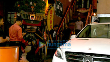 Aamir Khan snapped post his spa session in Bandra