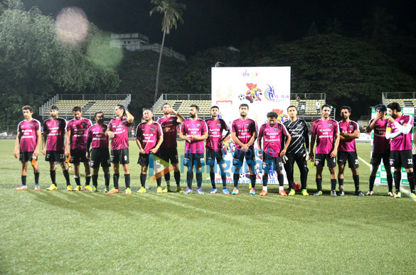 abhishek bachchan and ranbir kapoor play a friendly football match with the cisf personnels 34