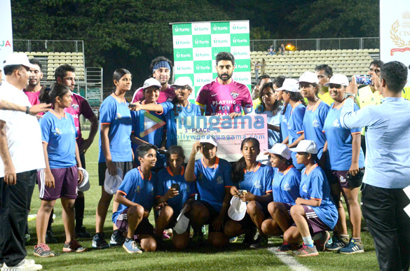 abhishek bachchan and ranbir kapoor play a friendly football match with the cisf personnels 35