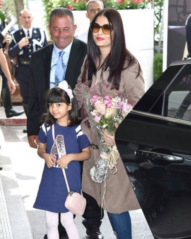 Aishwarya Rai Bachchan arrives at Cannes in style with daughter Aaradhya Bachchan-2