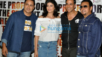 Akshay Kumar and others grace the screening of ‘Mirror Game’