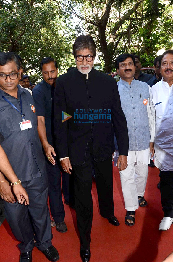 amitabh bachchan graces the launch of the darwaza bandh campaign 6