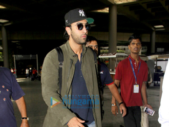Anushka Sharma, Virat Kohli, Ranbir Kapoor, Kangna Ranaut and others snapped at the airport
