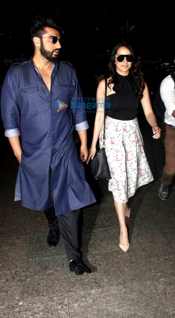 arjun kapoor and shraddha kapoor arrive back from kolkata 6