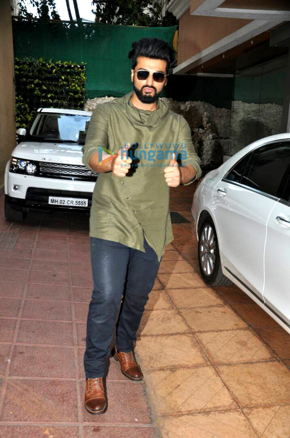 arjun kapoor snapped at half girlfriend promotions 6