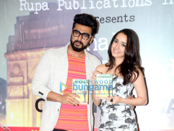 Arjun Kapoor and Shraddha Kapoor unveil 'Half Girlfriend's book