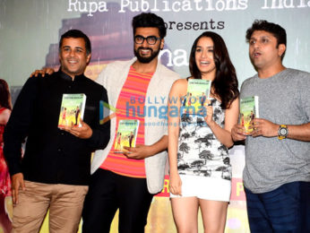 Arjun Kapoor and Shraddha Kapoor unveil 'Half Girlfriend's book