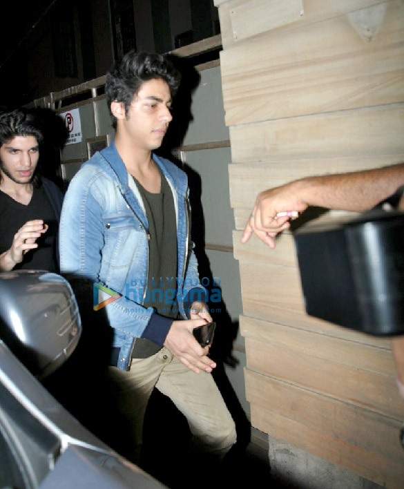 aryan khan and many more at the launch of no vacancy bar bistro 10