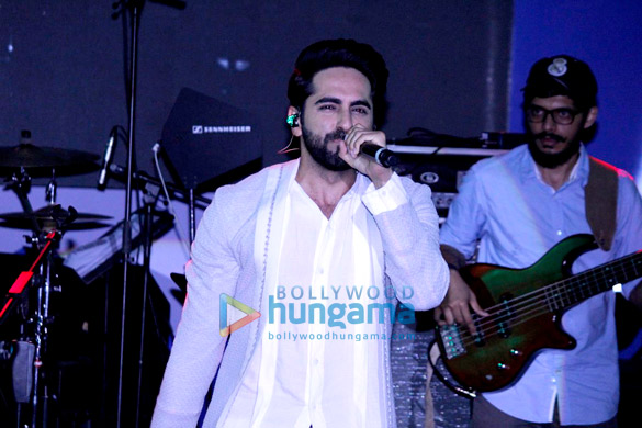 ayushmann and parineeti at the musical concert 5