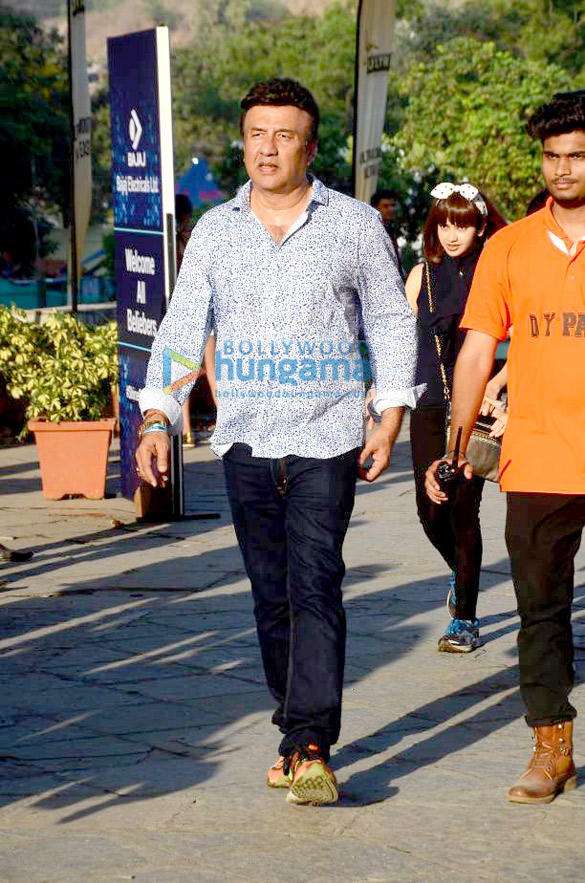 celebs attend justin biebers concert in mumbai 11