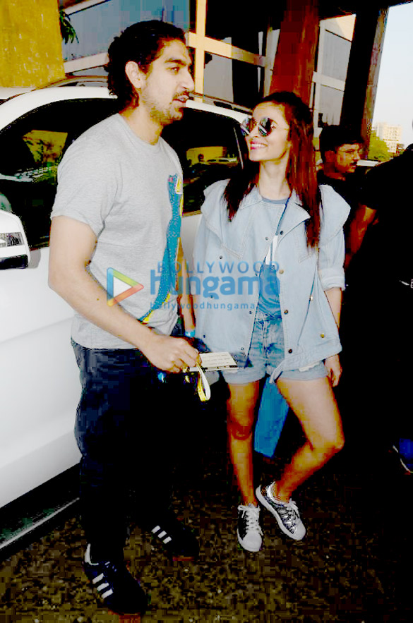 celebs attend justin biebers concert in mumbai 2
