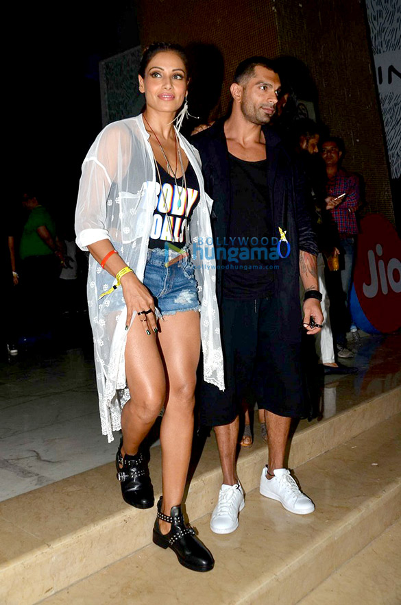 celebs attend justin biebers concert in mumbai 31