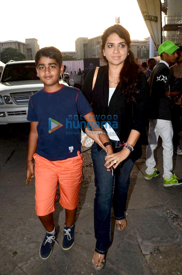 celebs attend justin biebers concert in mumbai 9