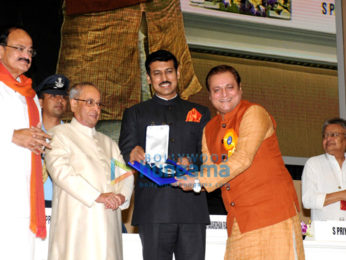 Celebs grace 64th National Awards
