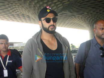 Deepika Padukone, Ayushmann Khurana, Parineeti Chopra, Shraddha Kapoor and Arjun Kapoor snapped at the airport