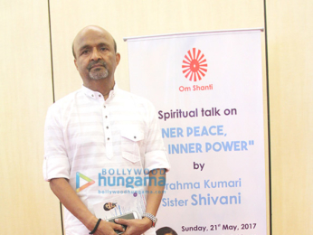 Dharmendra, Gracy Singh, Vivek Oberoi, Poonam Dhillon, Suresh Oberoi & others at Brahma Kumari's sister Shivani's spiritual talk