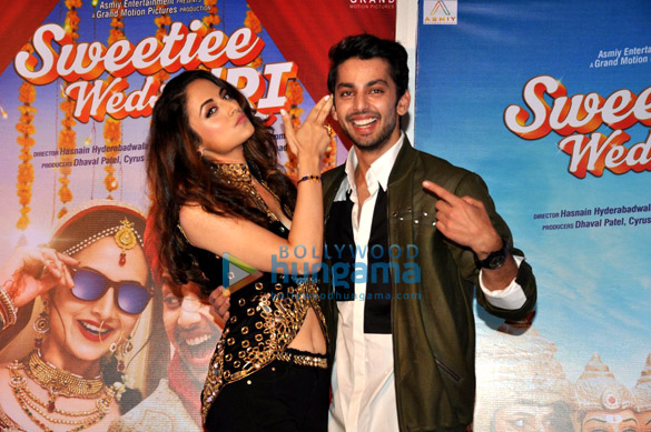 first look launch of the film sweetie weds nri 5