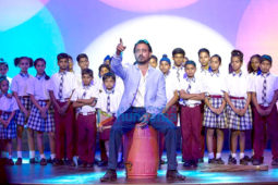 Movie still from the Movie Hindi Medium