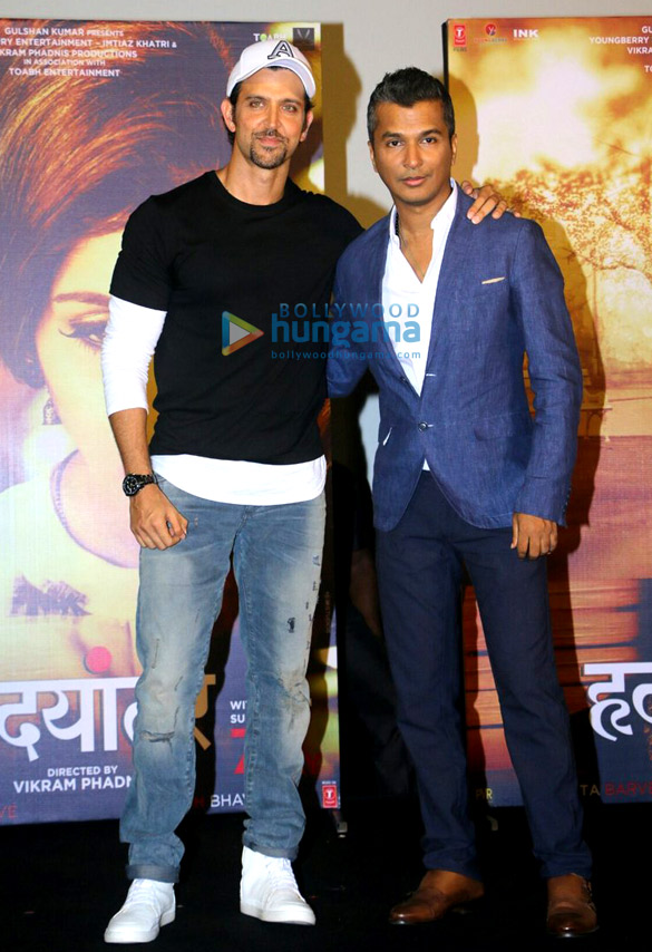 hrithik roshan unveils first look of vikram phadniss marathi movie hrudayantar 3